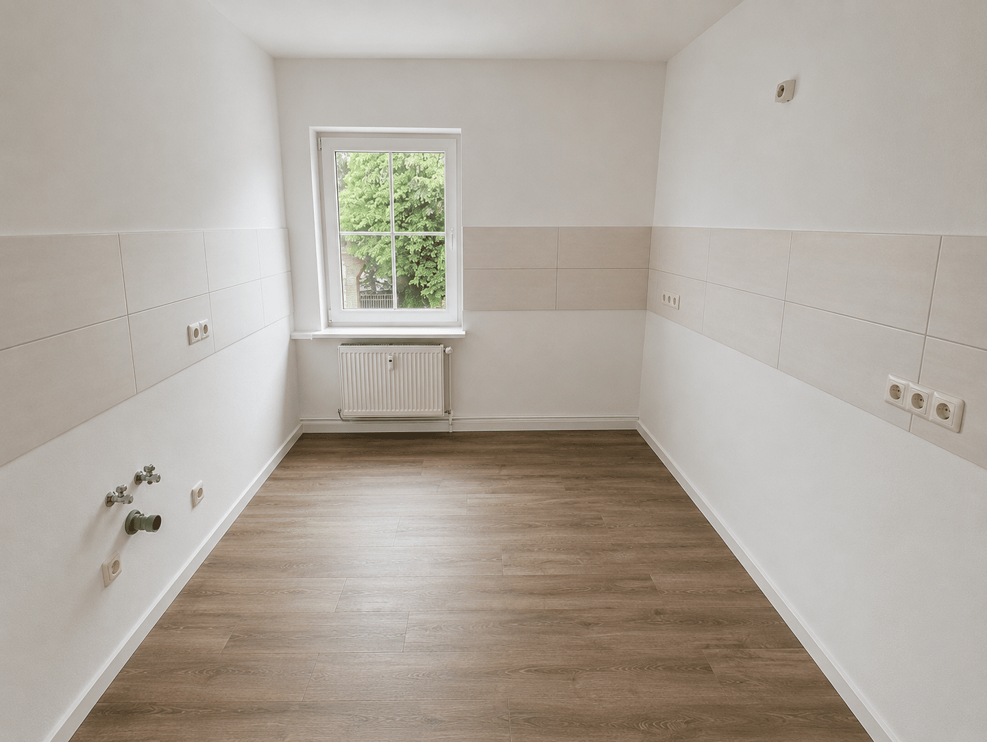 Frisch renovierte 3 Zi. Wohnung mit Vollbad, Stellplatz in der Kniepervorstadt von Stralsund