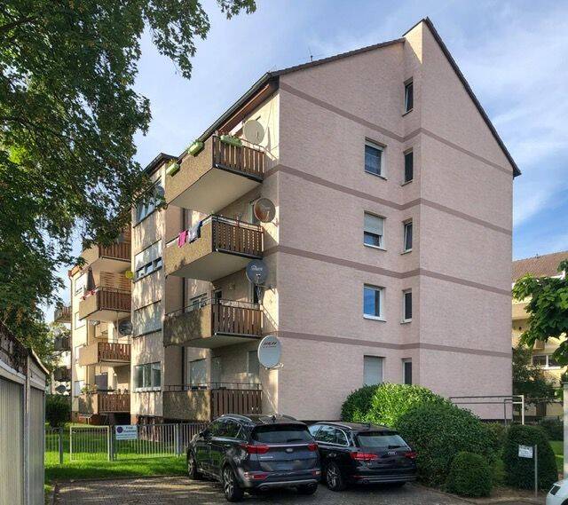 geräumige 4 Zimmer Wohnung mit Balkon, 63801 Kleinostheim