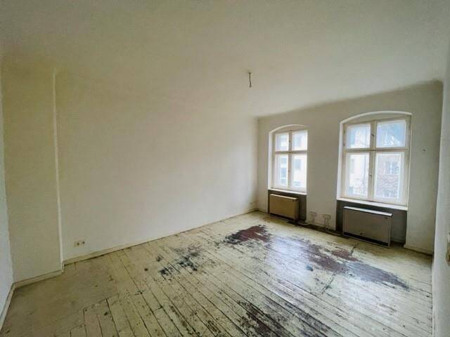 Sanierungsbedürftige Single Altbauwohnung nahe Kiehlufer!, 12059 Berlin (Neukölln Kolonie Petersbaude Kolonie Rübezahl)