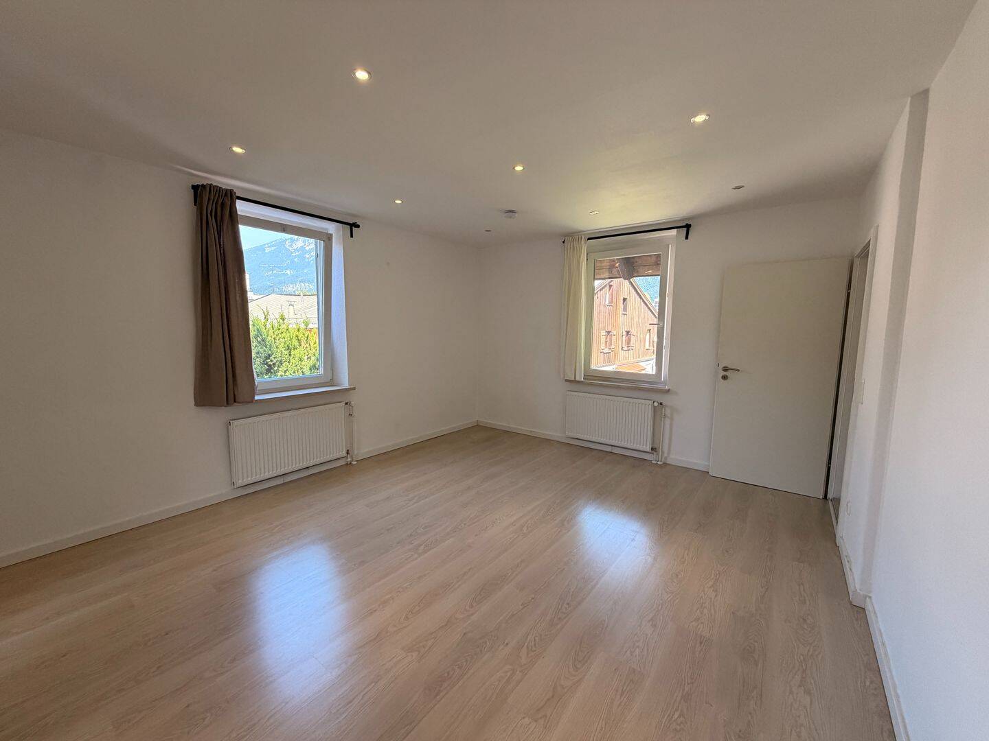 Altbau von 1907 – modernisiert, mit Einliegerwohnung & Bergblick, 83435 Bad Reichenhall