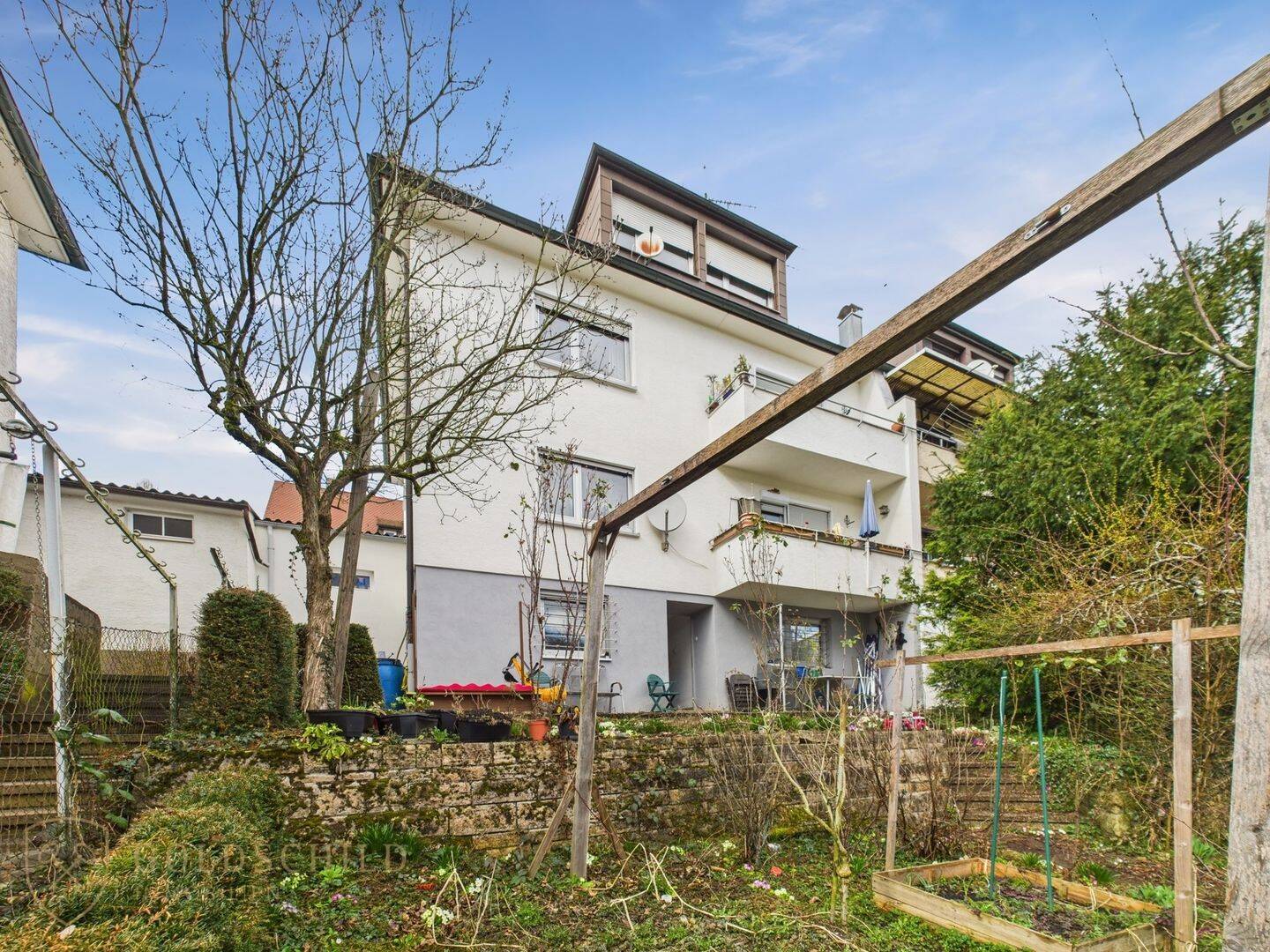 Charmante 4-Zimmer-Wohnung mit Gartenanteil in Stuttgart-Kaltental, 70569 Stuttgart (Büsnau Kaltental Vaihingen)