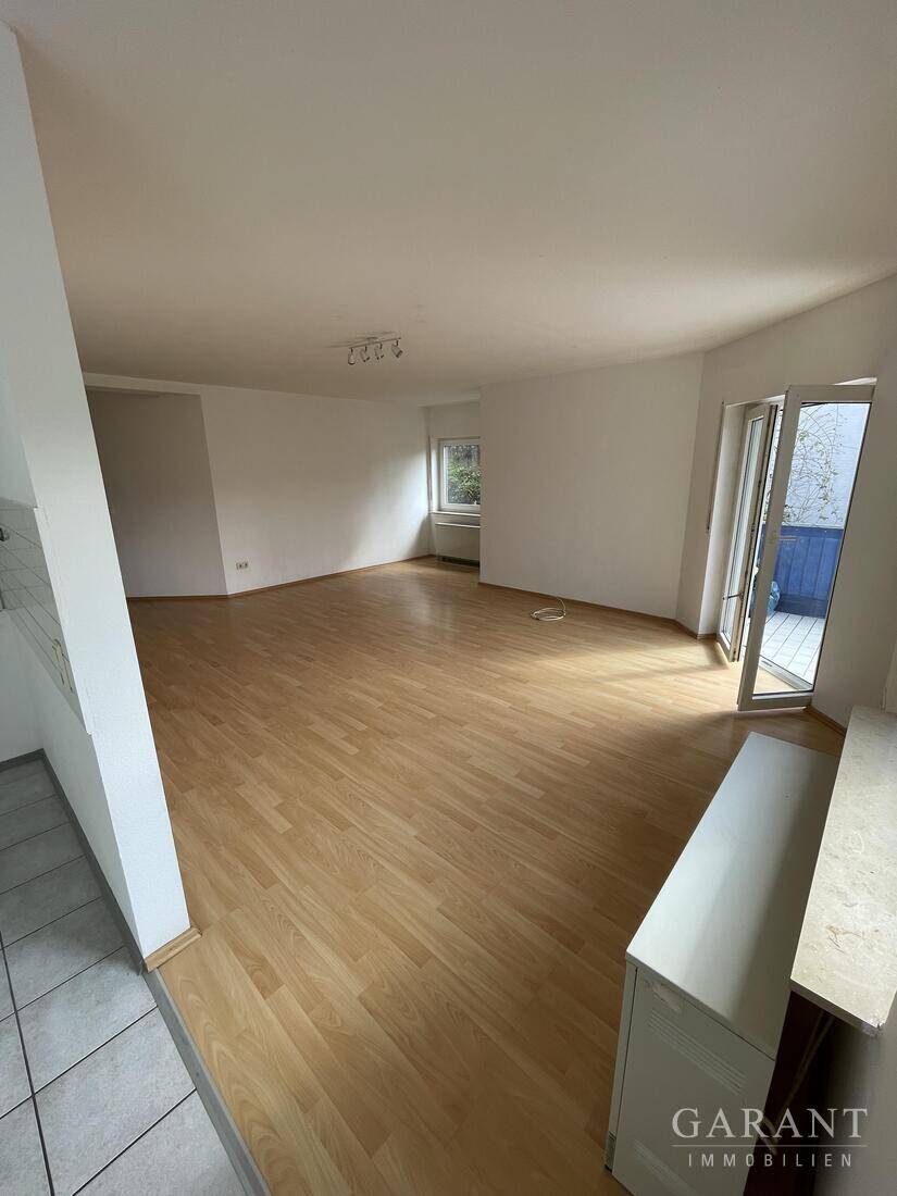 Helle und großzügig geschnittene 3,5 Zimmer-Wohnung, 74889 Sinsheim