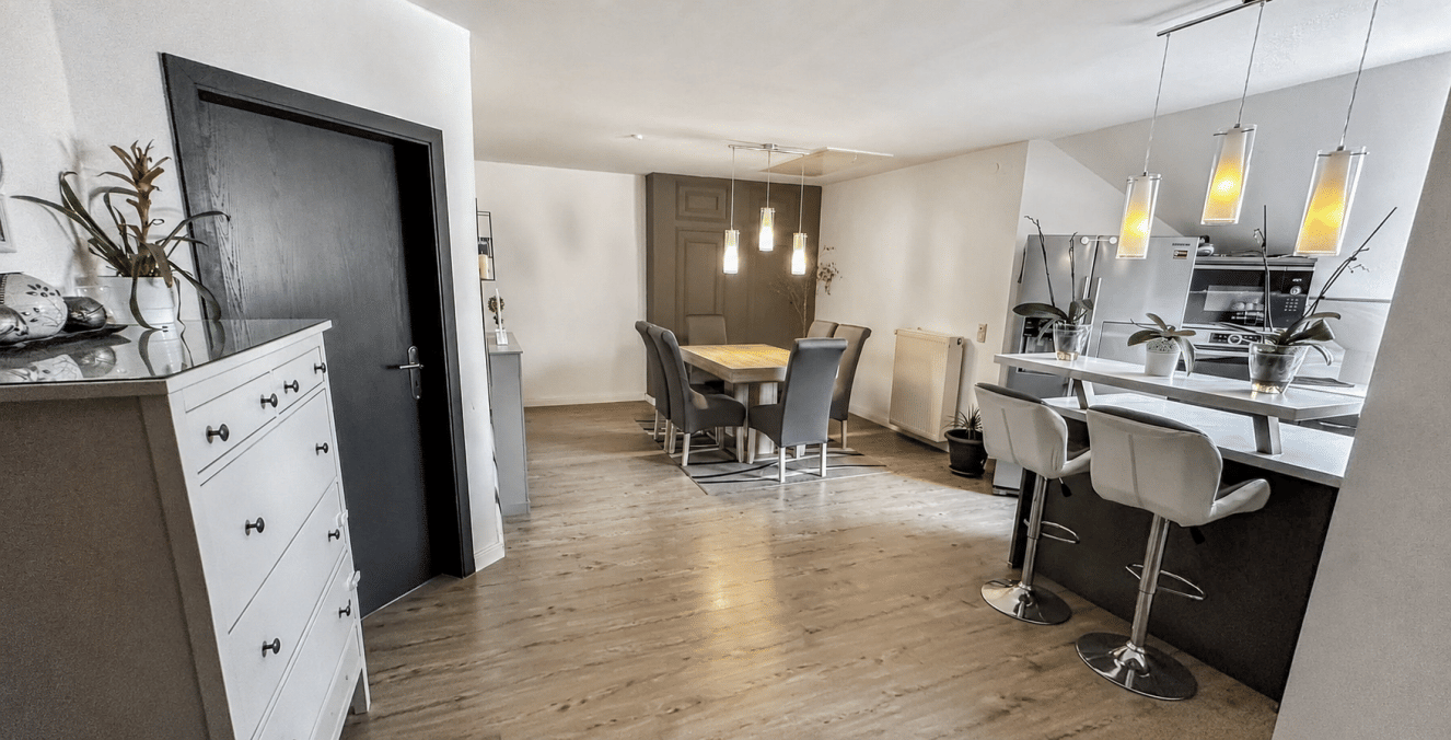 Attraktive 5-Zimmer-Wohnung mit Wärmepumpe, Balkon und Garage in ruhiger Zentrumslage von Gütersloh!, 33332 Gütersloh