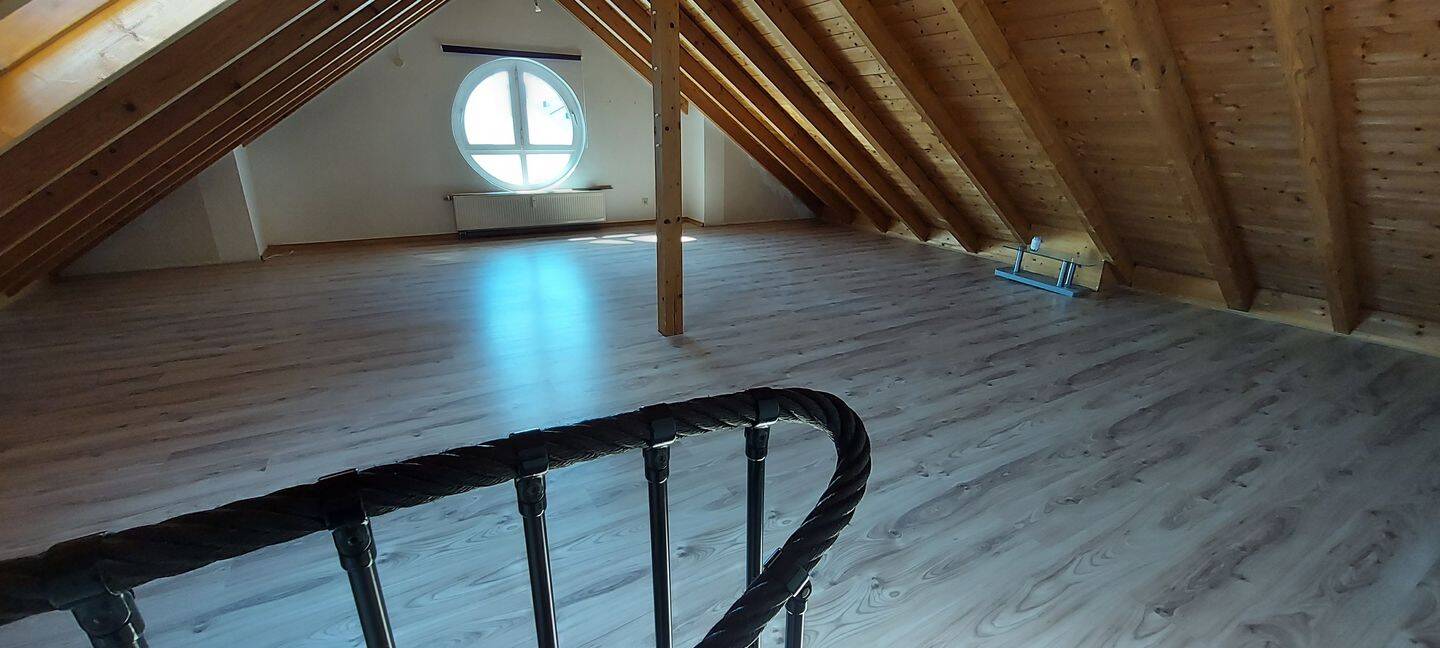Lebendig wohnen: 3-Zimmer Maisonette Wohnung in Hussenhofen, 73527 Schwäbisch Gmünd