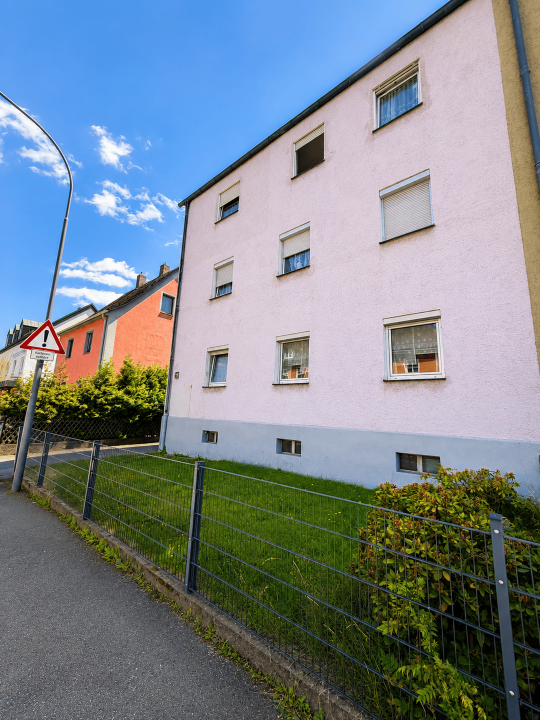 Mehrfamilienhaus in der Frauenrichter Straße 151, 92637 Weiden in der Oberpfalz – 6,50 % Rendite, 92637 Weiden i.d. OPf. (Weiden)