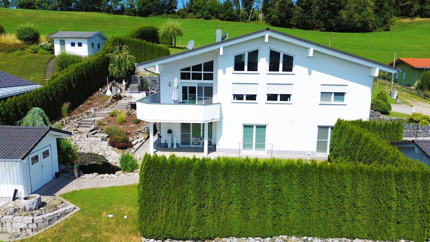 Architektur trifft Panorama – exklusives Wohnambiente mit unverbaubarem Bergblick in Oberreute, 88179 Oberreute