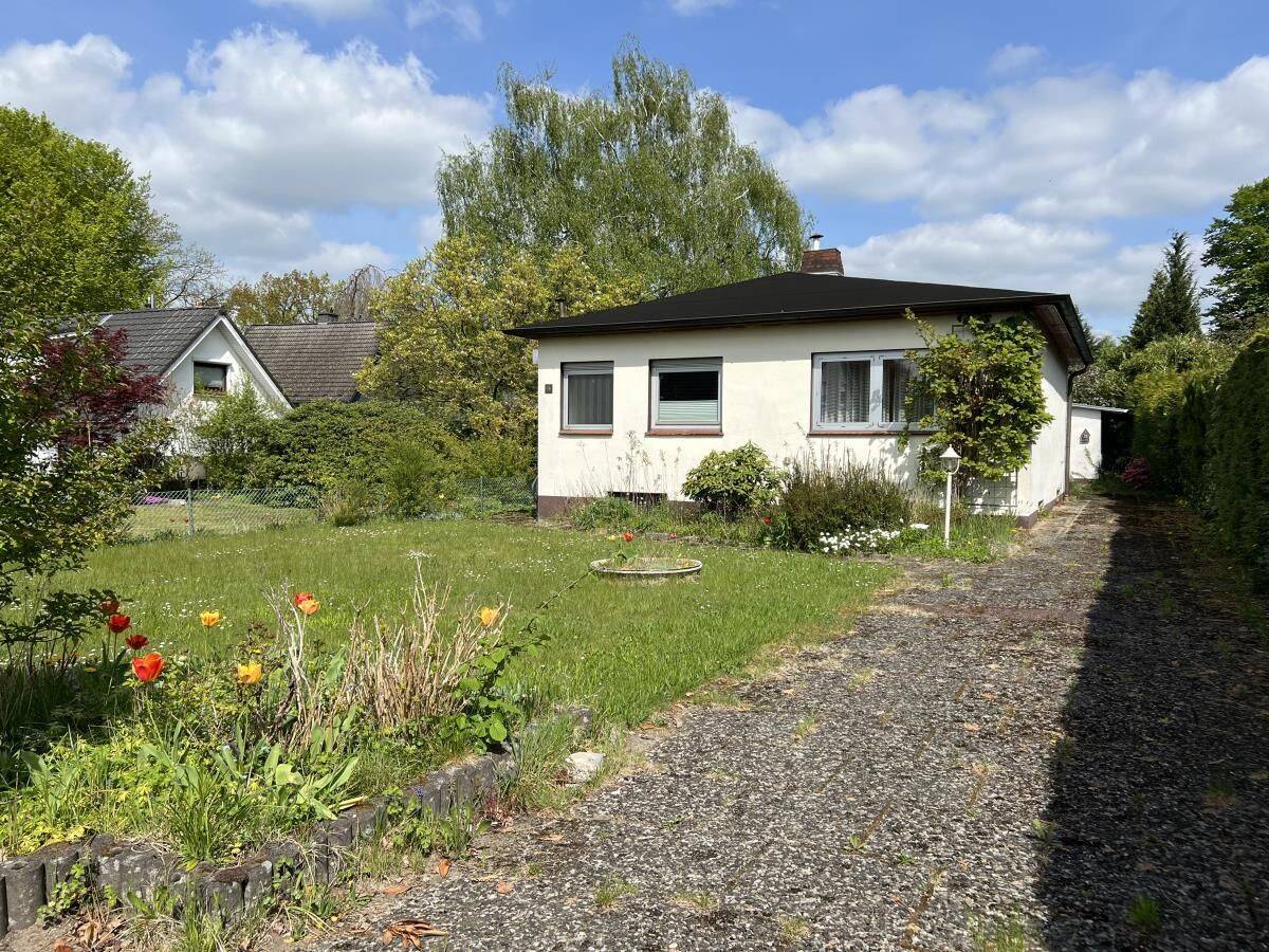 Schönes Baugrundstück mit Altbestand in Poppenbüttel, 22399 Hamburg (Wandsbek Hummelsbüttel Lemsahl-Mellingstedt Poppenbüttel)