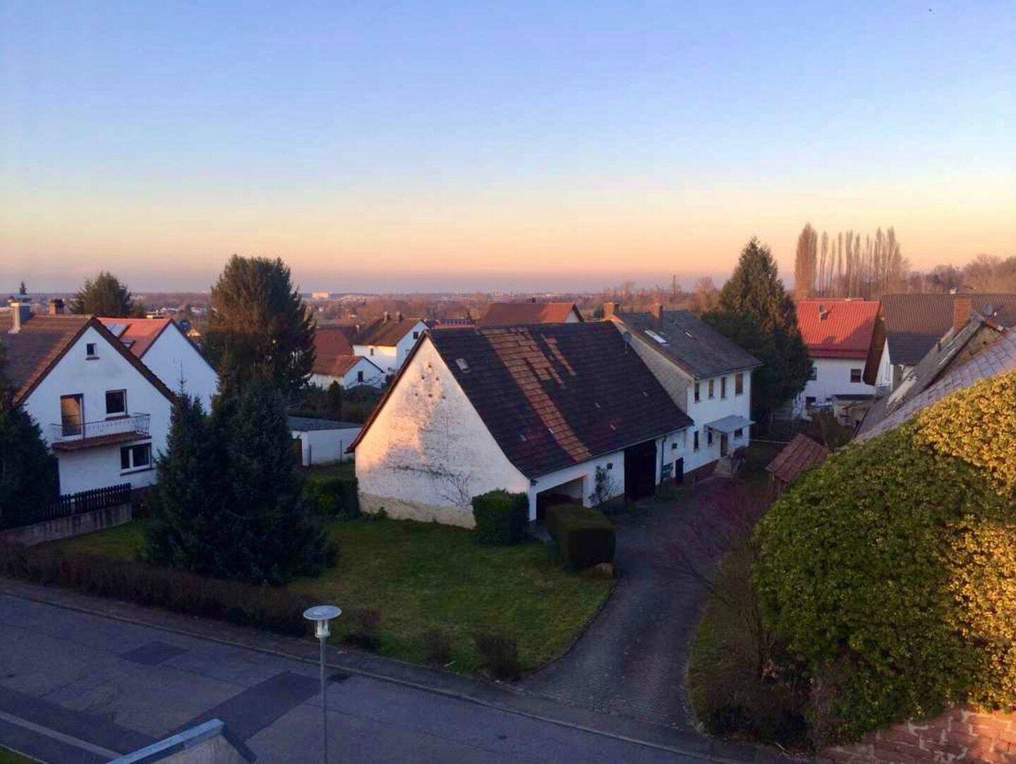 Gepflegte 3 Zimmer Dachgeschosswohnung in Ettlingen-Oberweier zu vermieten, 76275 Ettlingen