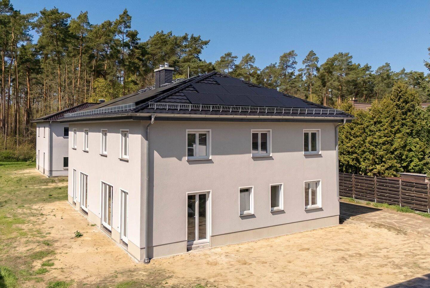 Neubau-Doppelhaushälfte – modernes Wohnen mit nachhaltigem Anspruch, 14552 Michendorf