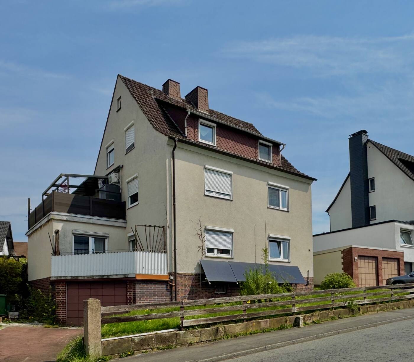 Vielseitig nutzbares Zweifamilienhaus mit ausgebautem Dachgeschoss in schöner Wohnlage v. Bergshs., 34277 Fuldabrück