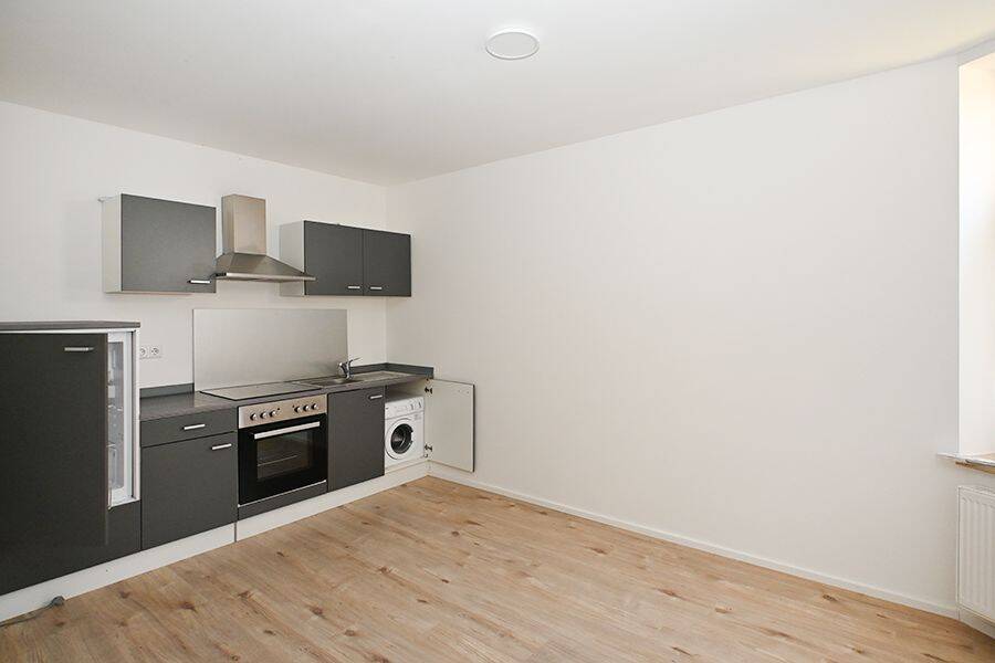 Denkmalschutz trifft moderne Wohnung: Sanierte 2-Zimmerwohnung mit neuer Einbauküche, 39104 Magdeburg (Altstadt Buckau)