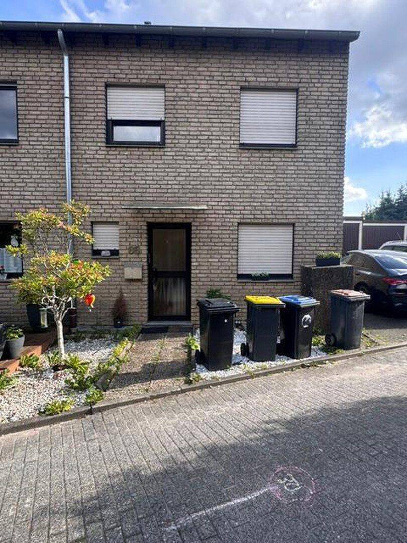 Modernisiertes Reihenendhaus in Toplage Cronenberg, 42349 Wuppertal (Cronenberg)