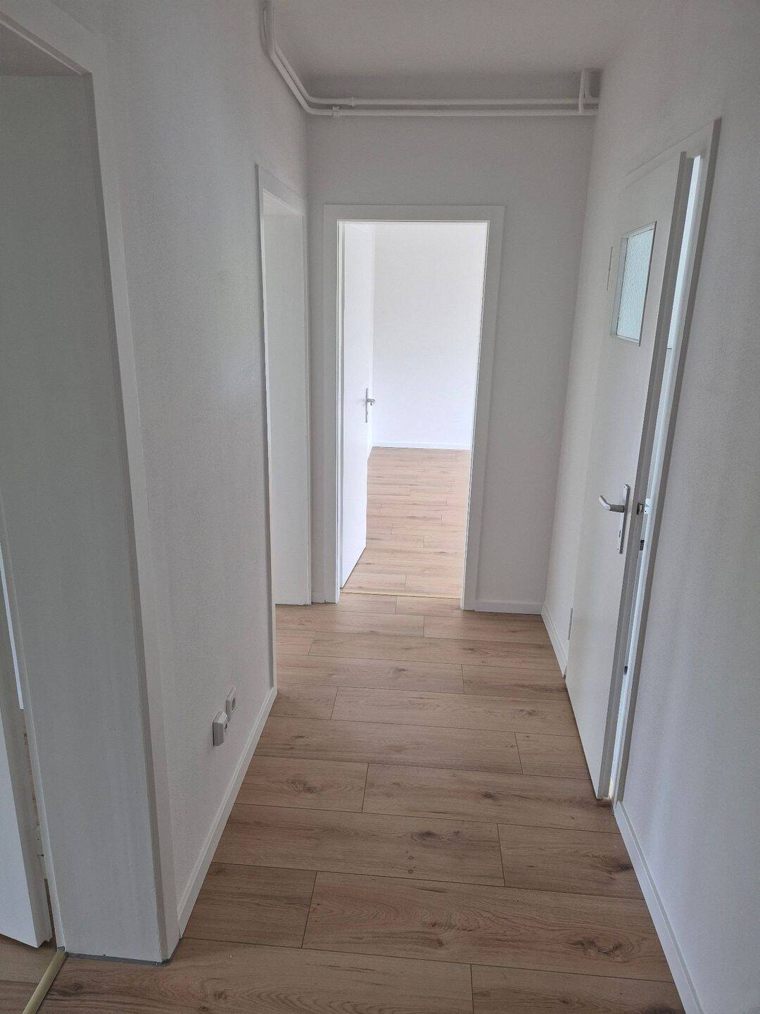 Sanierte 3-Zimmer Wohnung in Bremen-Kirchhuchting, 28259 Bremen (Grolland Kirchhuchting Mittelshuchting Sodenmatt)