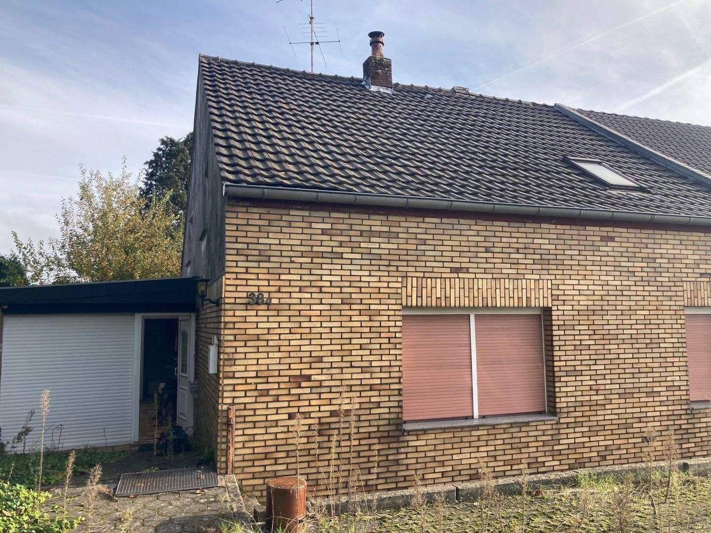 Handwerker aufgepaßt ! Gemütliche Liegenschaft trifft auf großes Grundstück in ruhiger Lage !, 41379 Brüggen