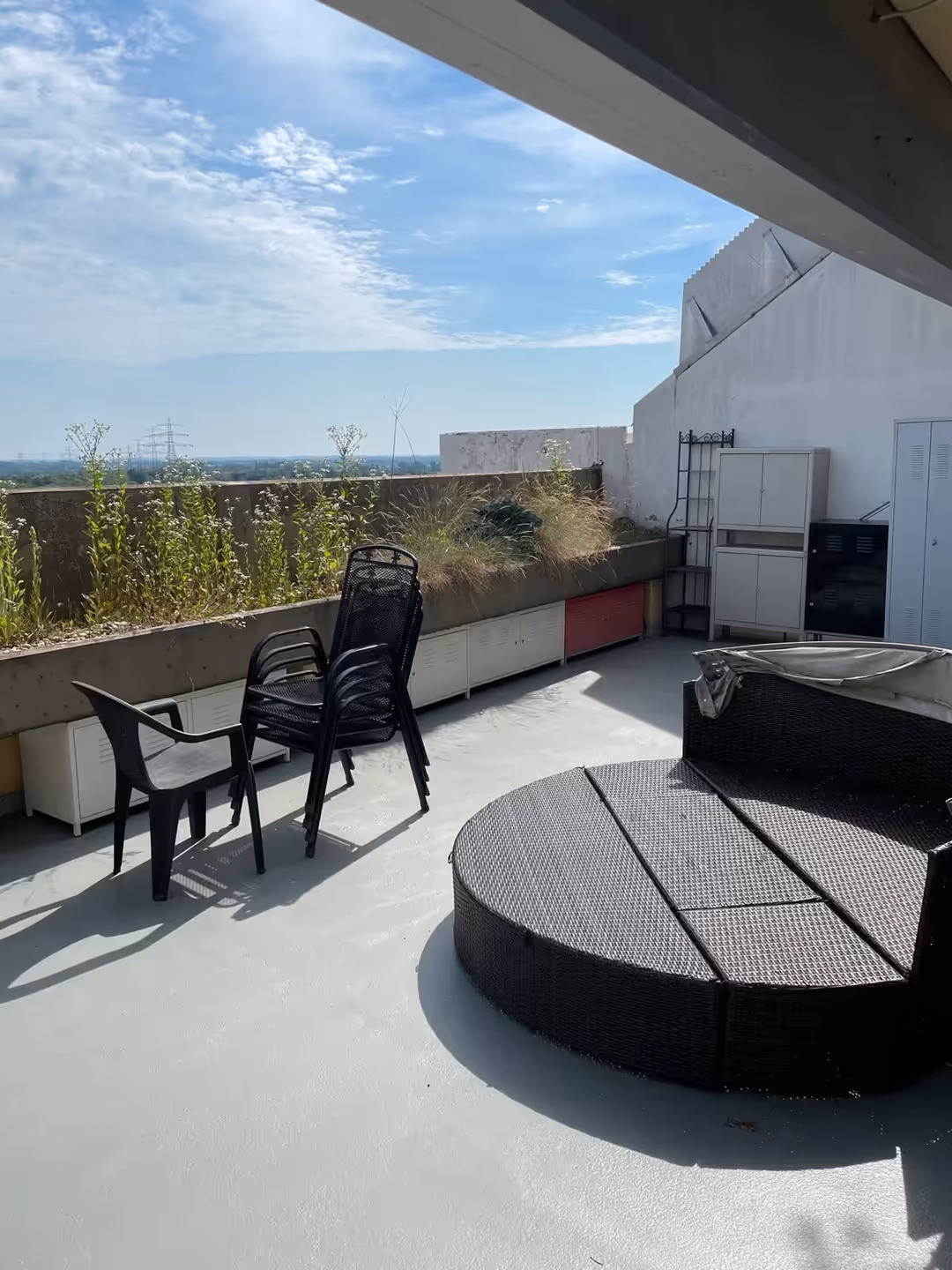 1-Zimmer Wohnung, möbliert, Terrasse, 81925 München (Bogenhausen)