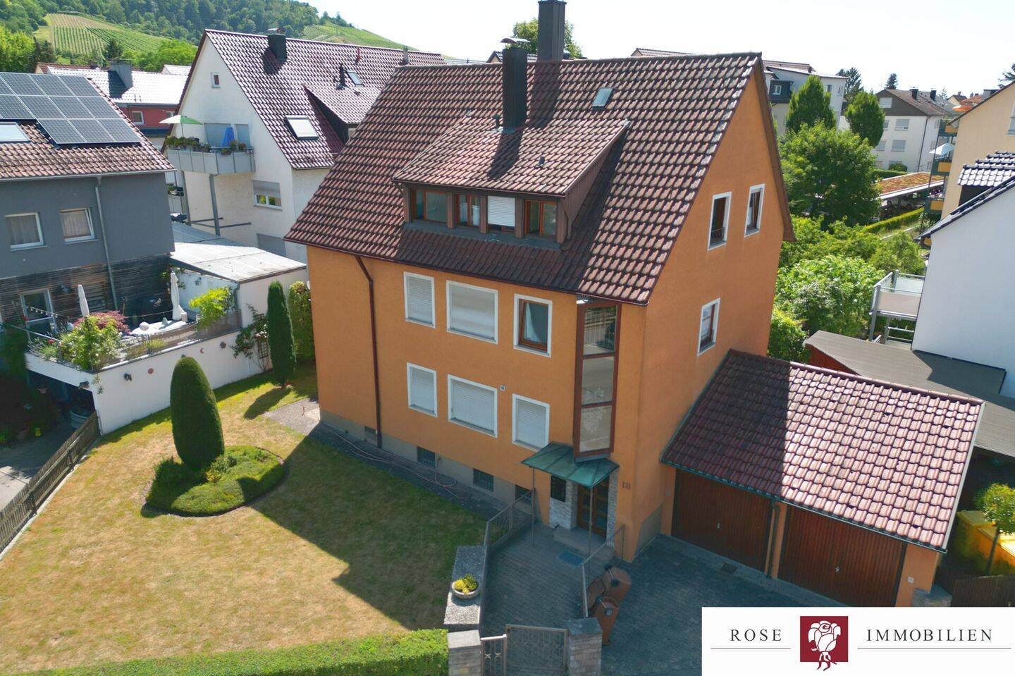 Vermietetes Dreifamilienhaus mit großem Garten in begehrter Lage von Fellbach, 70734 Fellbach