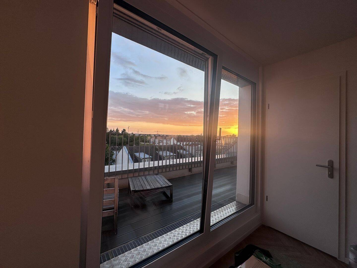 Sonnige 2-Zimmer-Wohnung mit großer Terrasse, 12489 Berlin (Treptow-Köpenick)