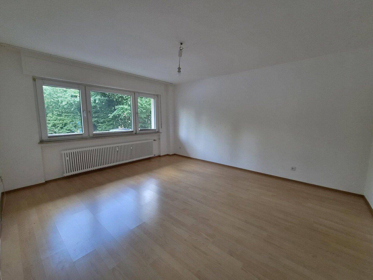 Attraktive 2-Zimmer-Eigentumswohnung mit EBK, sofort bezugsfrei!, 65933 Frankfurt am Main (Griesheim)