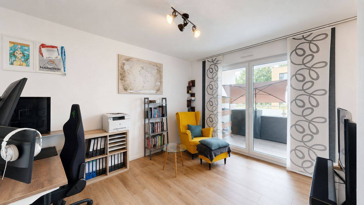 Modernes Wohnen || Vermietet & wertbeständig || 2-Zimmer mit Loggia, 50354 Hürth