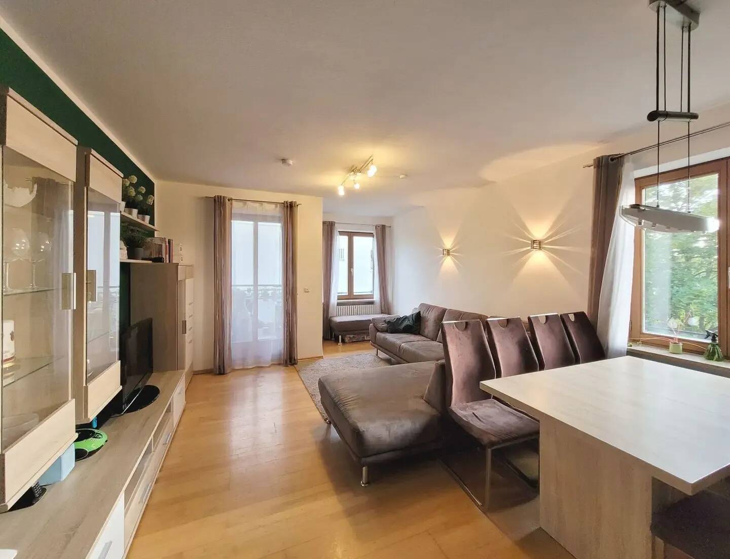 gepflegte Wohnung in ruhiger Wohnlage, 86179 Augsburg (Haunstetten Siebenbrunn)