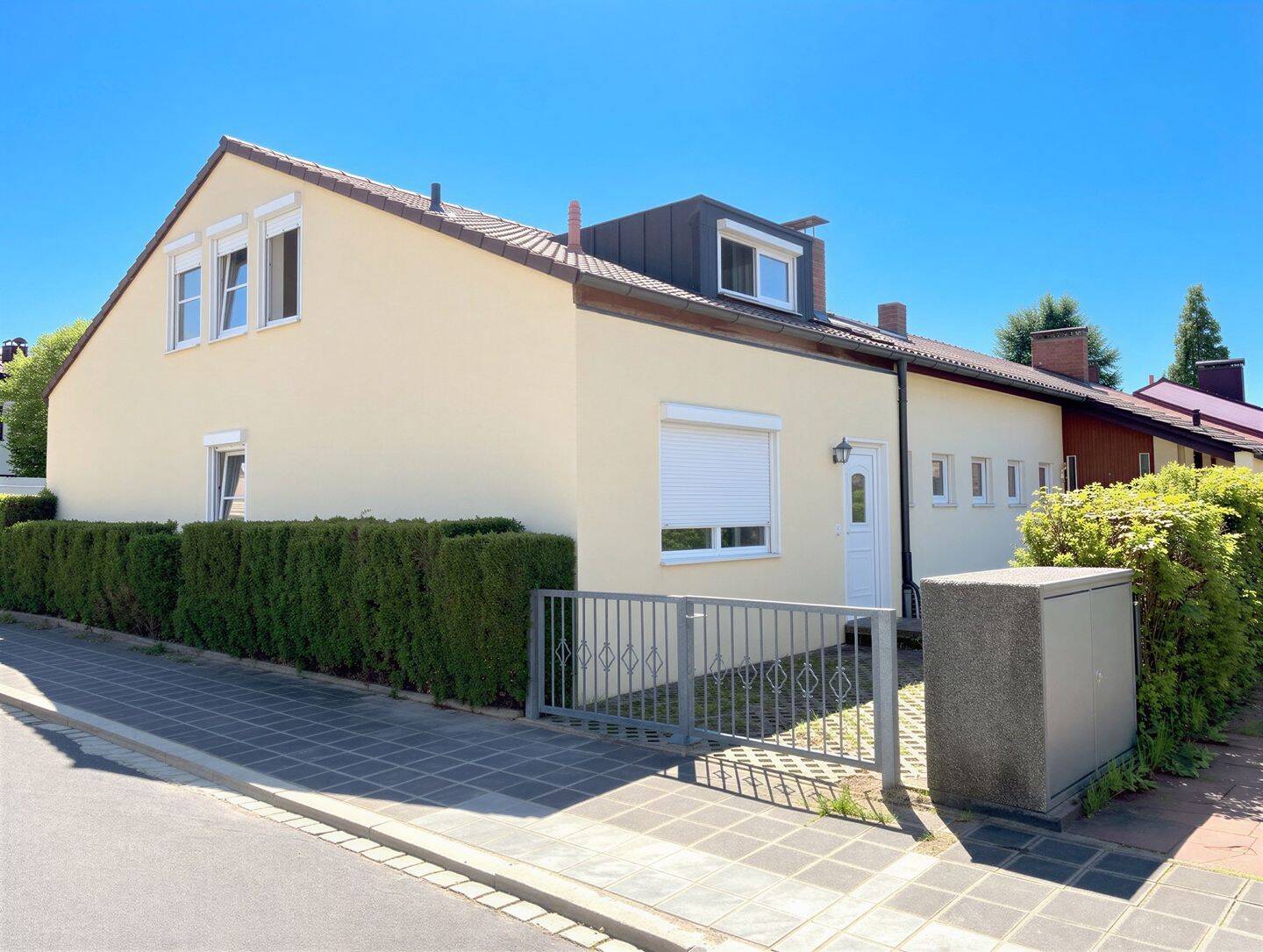 Viel Platz für Familie, Garten und neue Lebensideen., 90473 Nürnberg (Langwasser)