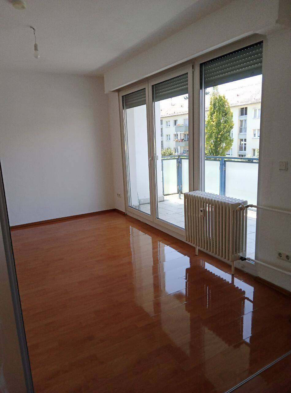 frisch renovierte 3 Zimmer Wohnung mit zwei Balkonen, 69123 Heidelberg (Pfaffengrund Wieblingen)