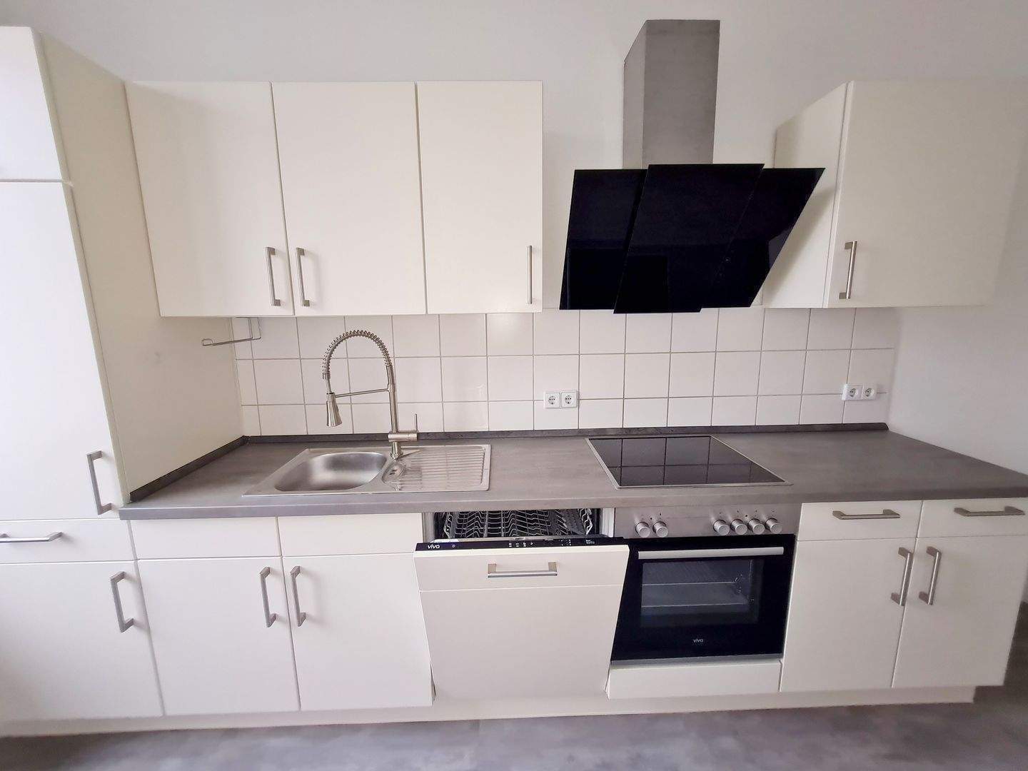 LEERE Wohnung*Fern-Ausblick*mehrere Kilometer!*SCHMARGENDORF*Breite Str. vis-à-vis* LIFT ins 4. Obergeschoss S-O-Balkon, Deckenhöhe über 3 m – 14199 Berlin – Bild 1 von 1
