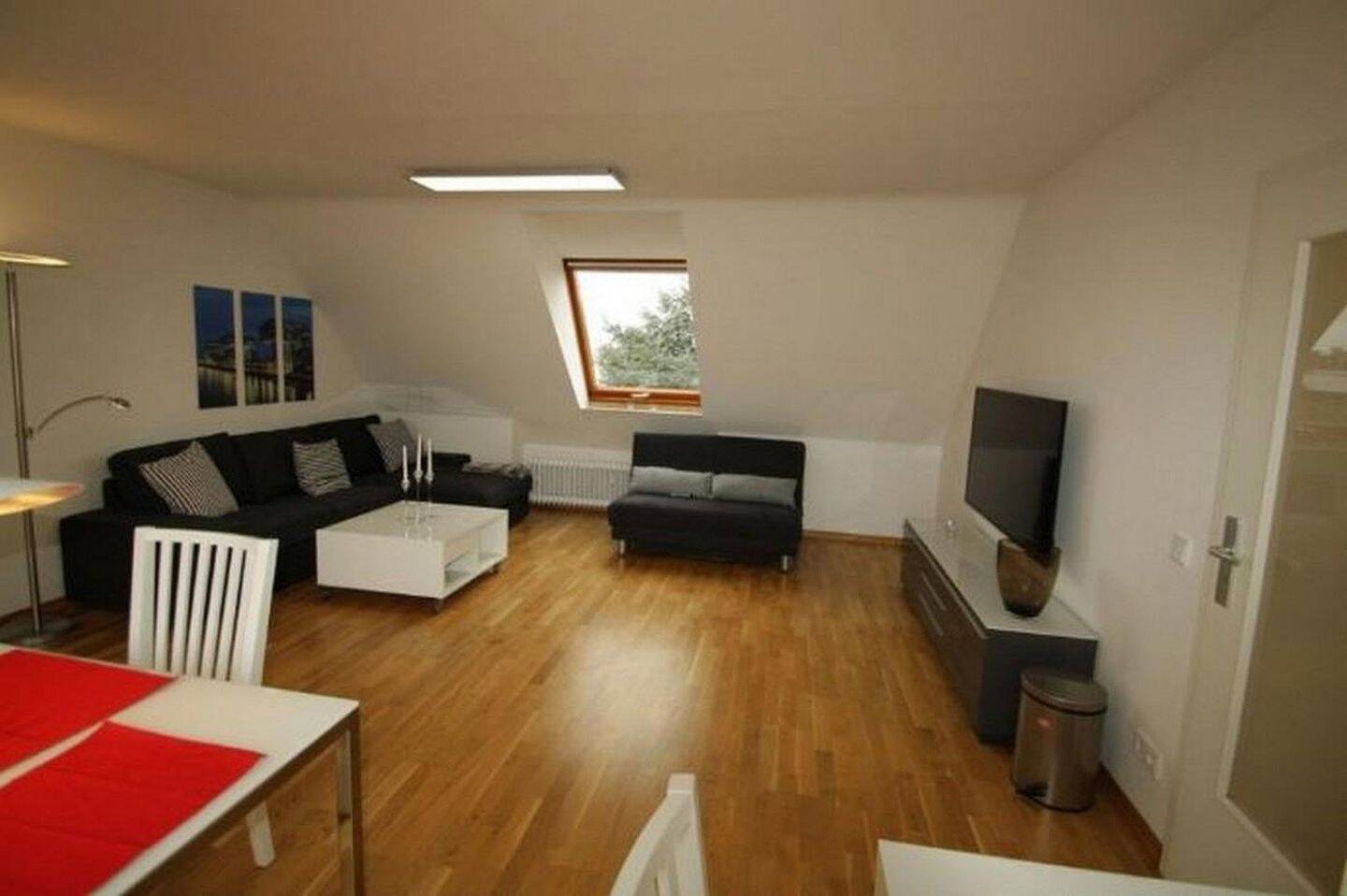 Top-möblierte Dachgeschosswohnung, 50968 Köln (Rodenkirchen)