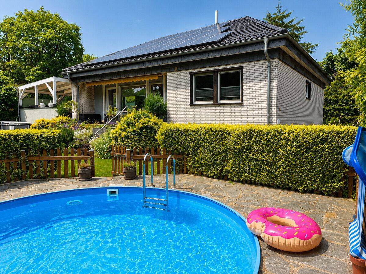 PREISREDUZIERUNG – letzte Chance: ca. 200 m² Wohn-/Nutzfläche – moderner, unterkellerter Bungalow, 12357 Berlin (Neukölln Buckow Rudow)