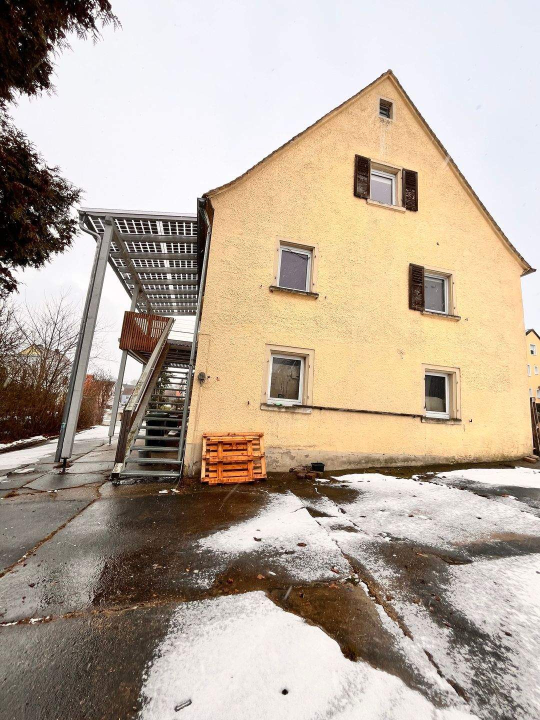 Großzügiges Einfamilienhaus, 91589 Aurach