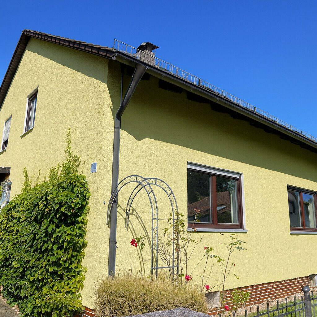 Bayern Schwarzenbach – möblierte Dachgeschosswohnung in ruhiger Lage, 92720 Schwarzenbach