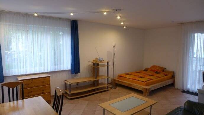 Möbliertes Apartment für 1 Person mit Balkon im Bonner Süden. Gute Anbindung, nach Bonn HBF (DB, 3 Stationen)  und zum Fraunhofer FHG in Berkum., 53179 Bonn (Lannesdorf Mehlem Muffendorf Pennenfeld Rüngsdorf)
