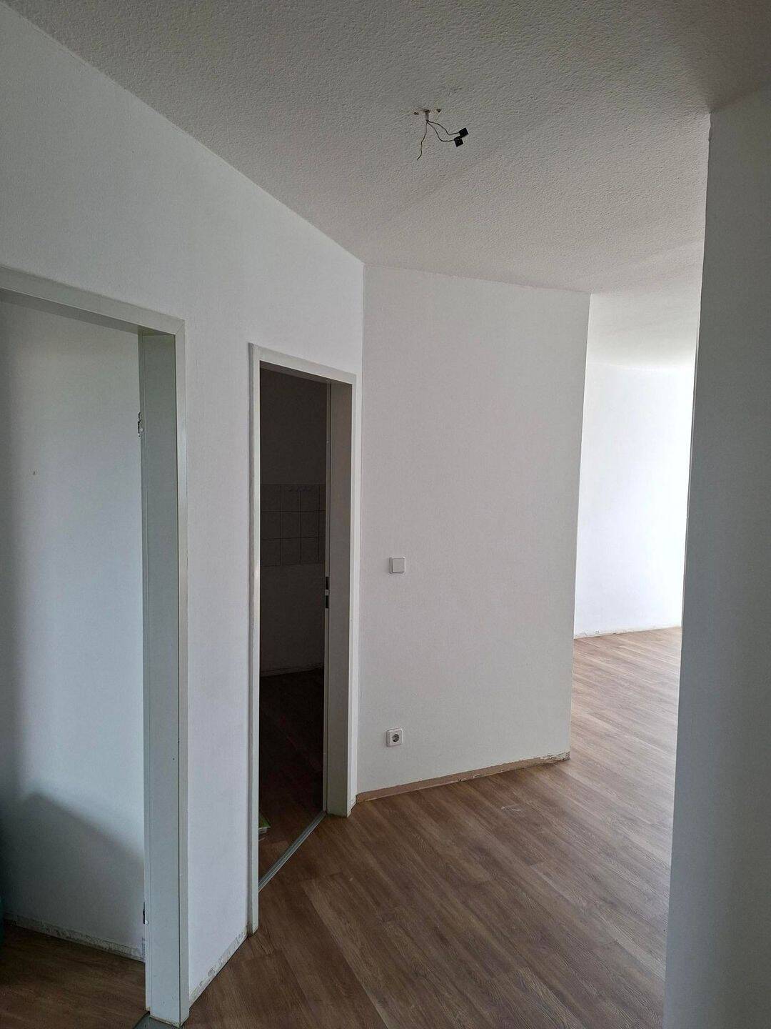Erstbezug nach Renovierung – 2-Zimmer-Wohnung mit Loggia, 99734 Nordhausen