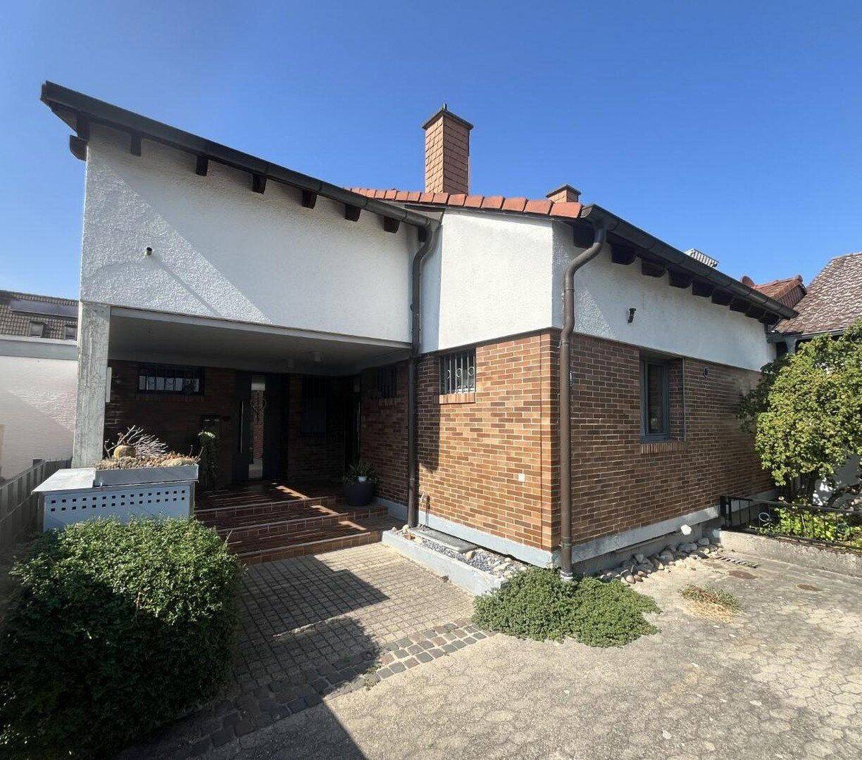 Stilvolles Einfamilienhaus mit Einliegerwohnung, 67067 Ludwigshafen am Rhein (Gartenstadt Maudach Rheingönheim)