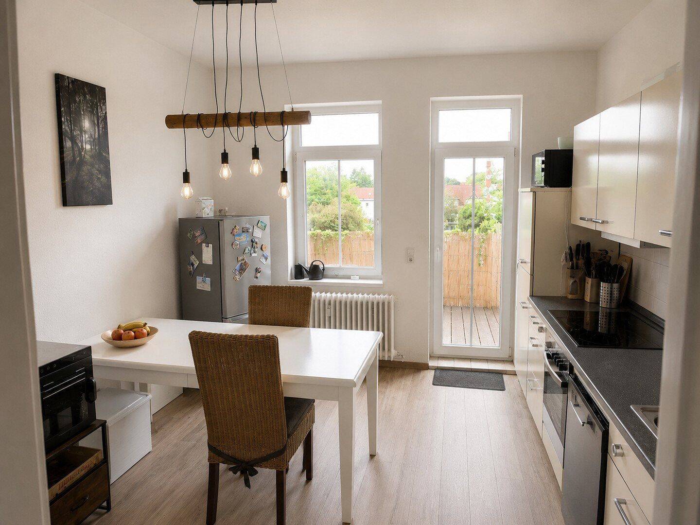 Exklusiv: gepflegte 3-Zimmer-Wohnung mit Balkon, unverbautem Blick, schöner Garten, 27576 Bremerhaven (Lehe Mitte)