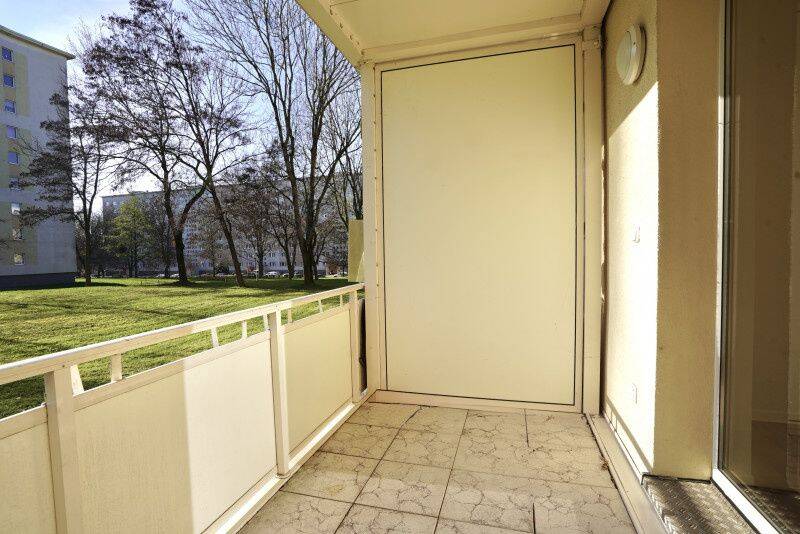 Balkon / Aufzug / Offene Küche, 9130 Chemnitz (Hilbersdorf Sonnenberg Yorckgebiet Zentrum)