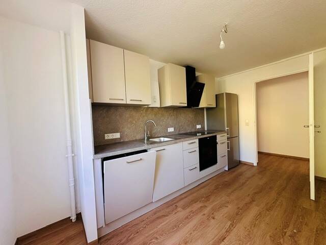Perfekte 1. Wohnung! 1,5 Zimmer mit Einbauküche komplett renoviert!, 90443 Nürnberg