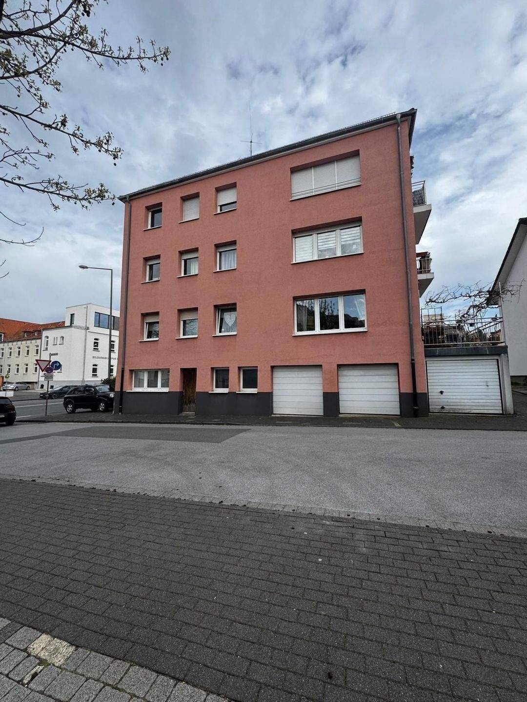 Exklusive Stadtwohnung mit Sauna, großer Terrasse & separatem Büro im Zentrum von Paderborn, 33102 Paderborn
