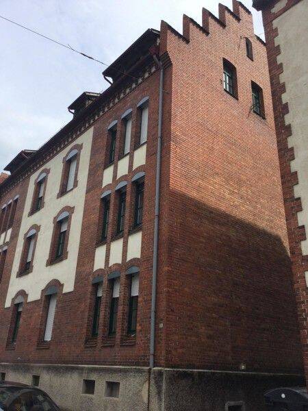 Hier findet jeder seinen Platz: praktische 2-Zimmer-Wohnung, 70374 Stuttgart (Bad Cannstatt Sommerrain)