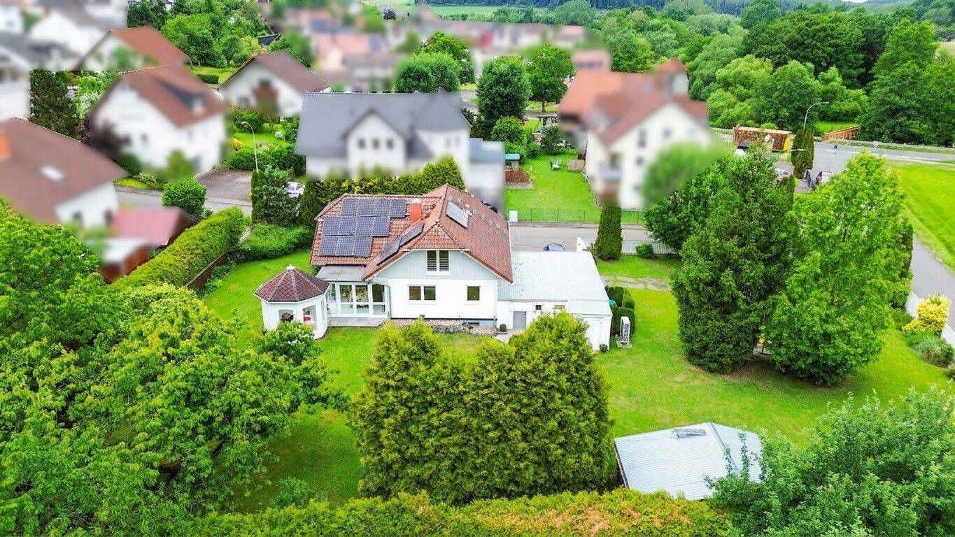 Modernisiertes Einfamilienhaus mit Energieklasse A & zusätzlichem Baugrundstück, 35329 Gemünden (Felda)