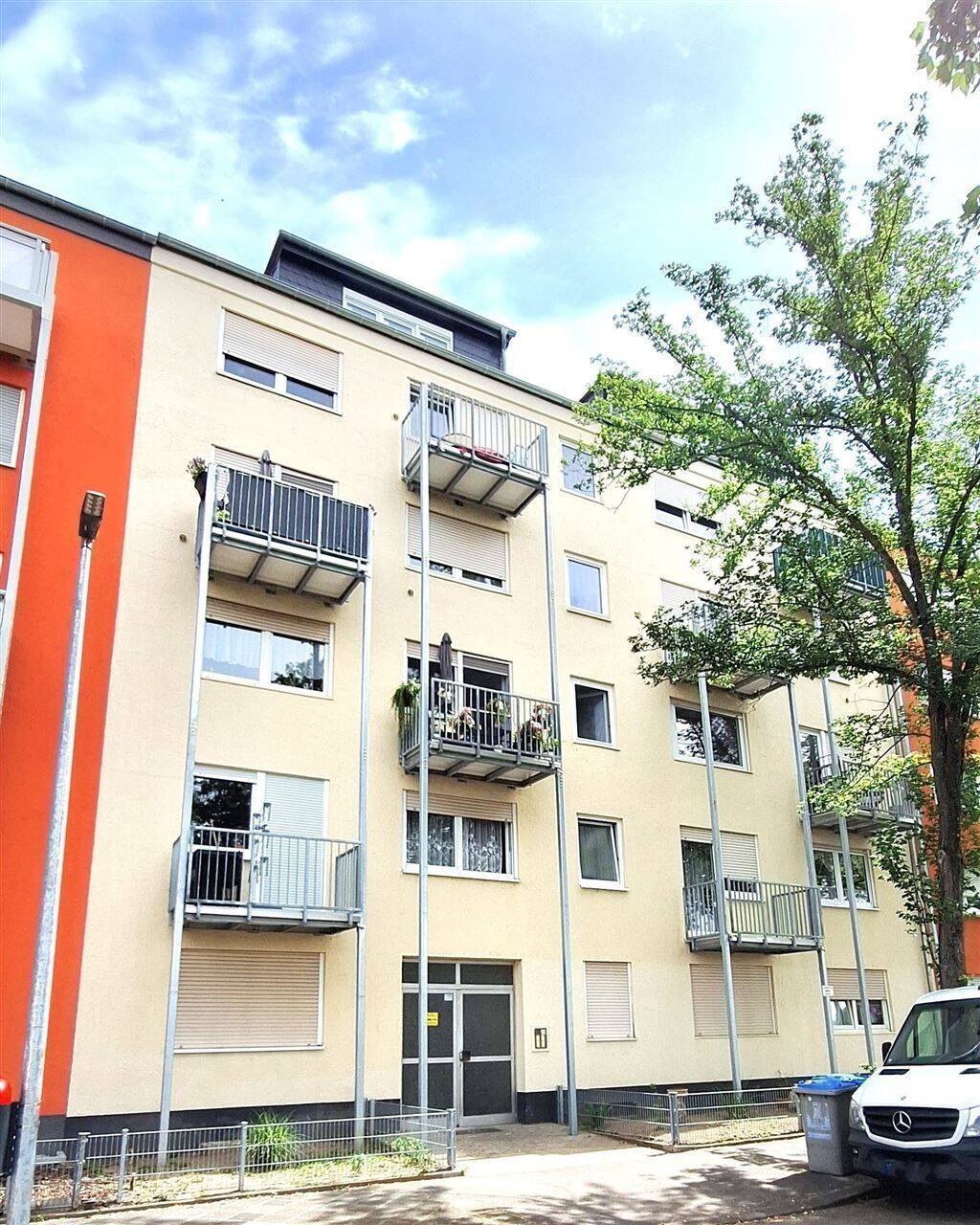 2-Zimmer-Eigentumswohnung mit Balkon und Einzelgarage in Mannheim-Rheinau, 68219 Mannheim (Rheinau)