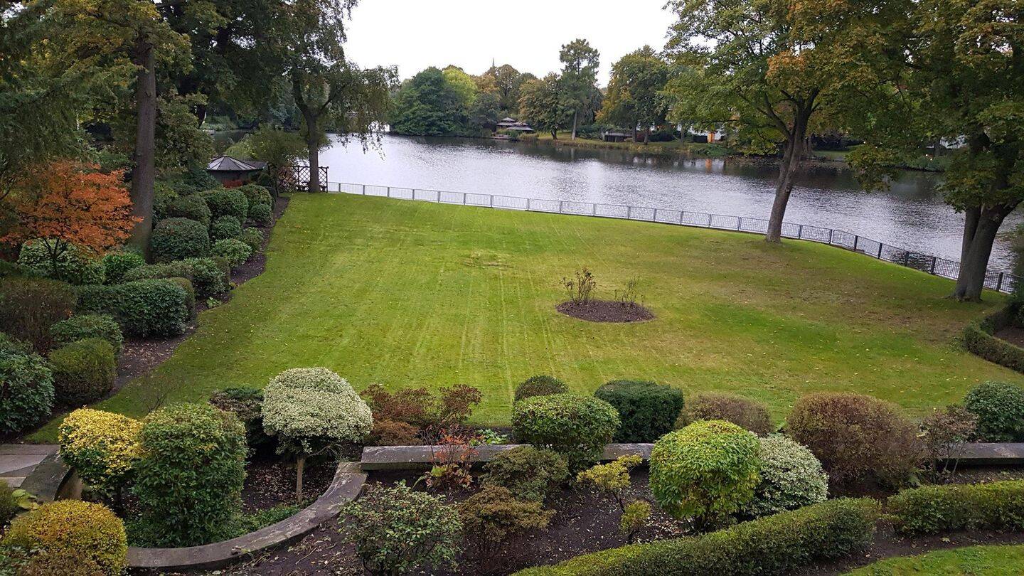 JOKER : 2 Zi. möbliert direkt an der Alster mit Garten Süd-West – BLICK auf den FEENTEICH, 22085 Hamburg (Hamburg-Nord Barmbek-Süd Uhlenhorst)