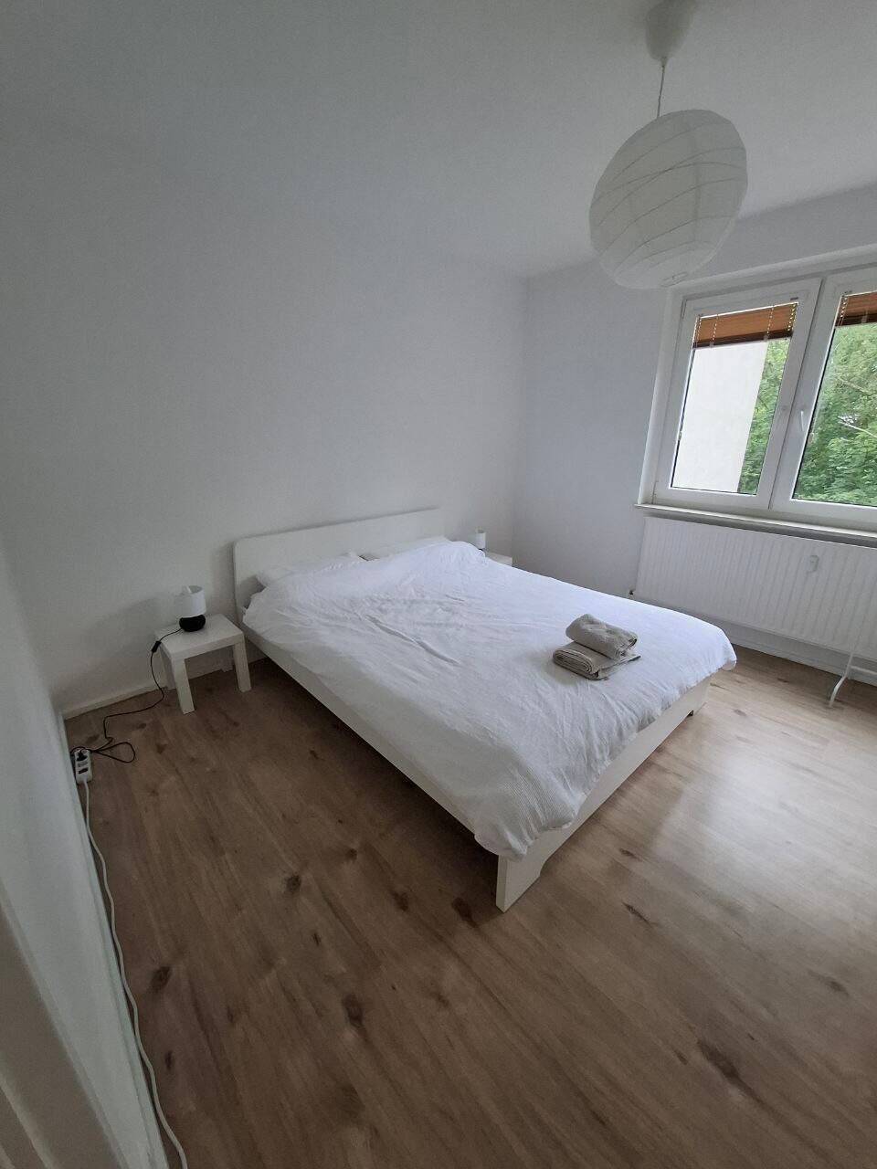 Möbliertes Zimmer für Damen in einer 3-Zimmer-WG zu vermieten, 12105 Berlin (Tempelhof-Schöneberg Mariendorf Schöneberg Tempelhof)