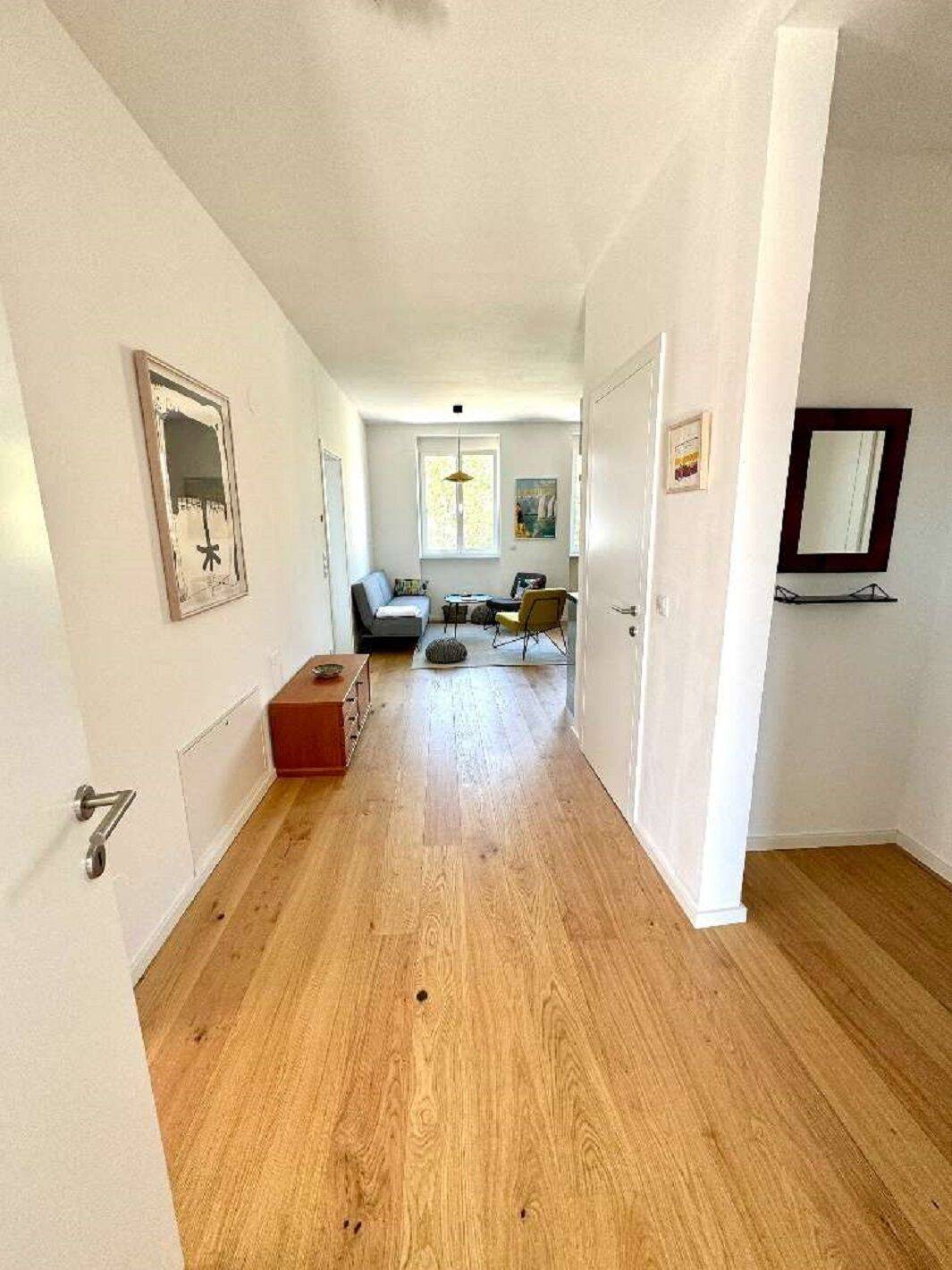 Neu Renovierte 2,5 Zimmer Wohnung, 57610 Altenkirchen (Westerwald)
