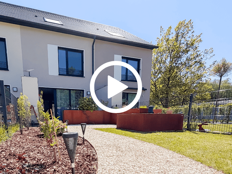 Platz für alle: 5 Zimmer Neubau Reihenhaus auf 145 m² mit Garten und Garage bei Leipzig, 4435 Schkeuditz