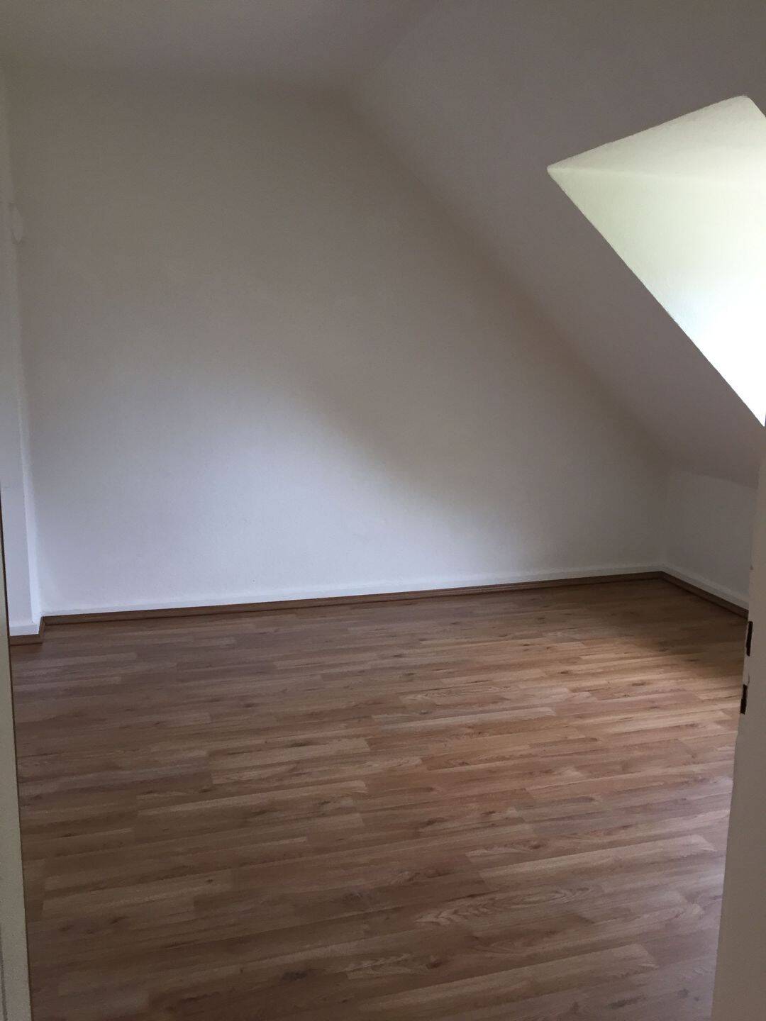 3,5-Zimmer-Dachgeschosswohnung, 44892 Bochum (Langendreer)