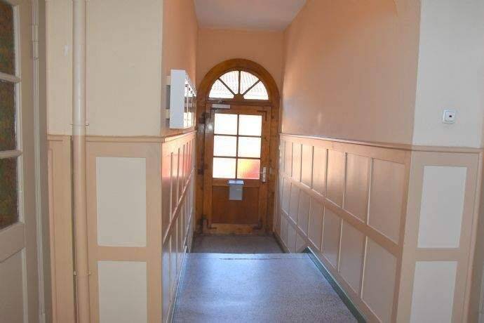 schöne 3 Zimmerwohnung in zentraler Lage mit Balkon (altersgerecht), 19053 Schwerin
