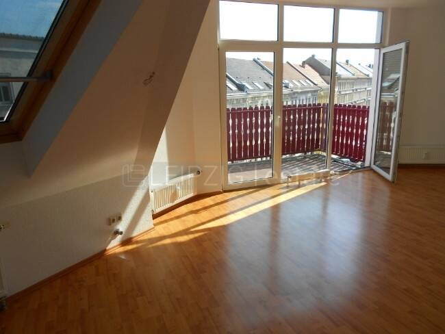 Maisonette* Balkon*Neu Renoviert*ab August, 4318 Leipzig (Anger-Crottendorf Sellerhausen-Stünz)