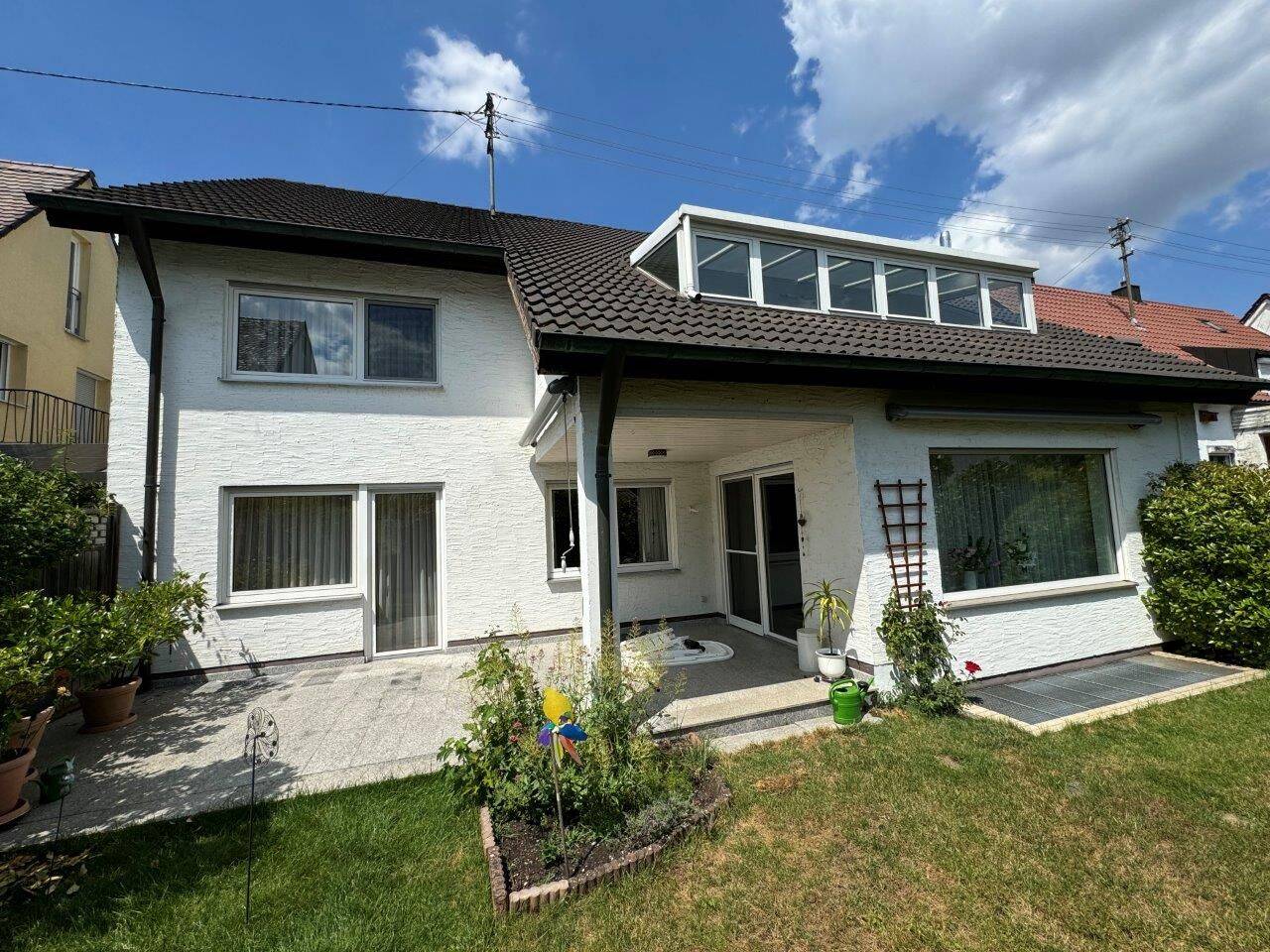 Zweifamilienhaus in hervorragender Lage in Friedberg-West, 86316 Friedberg