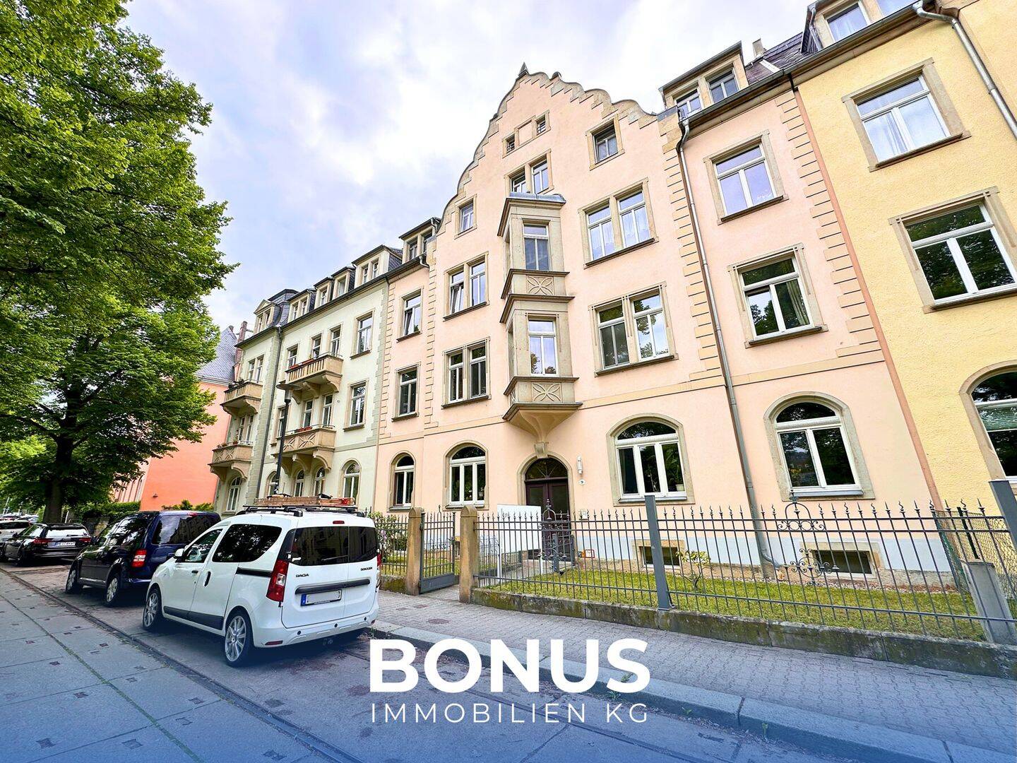 Helle Altbauwohnung mit ca. 3,40 m Deckenhöhe und Balkon in ruhiger Lage von Dresden-Plauen, 1187 Dresden
